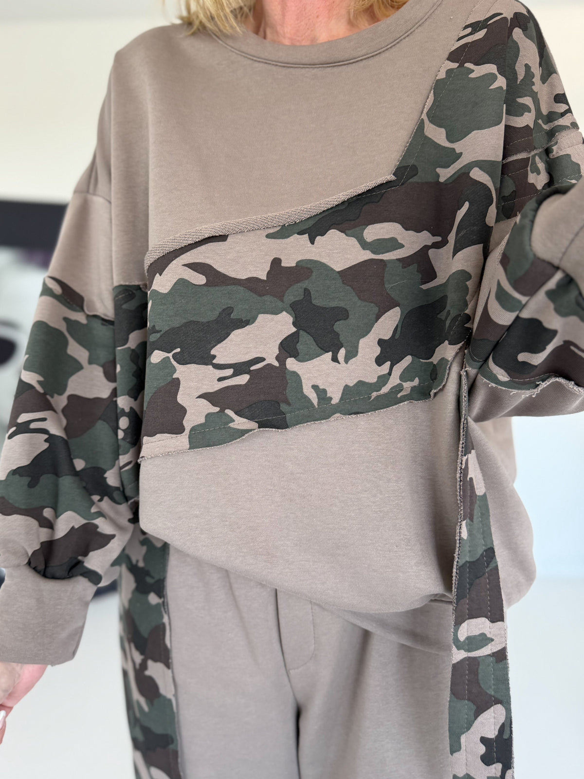 Zweiteiler mit Camouflage-Muster - taupe-mehrfarbig