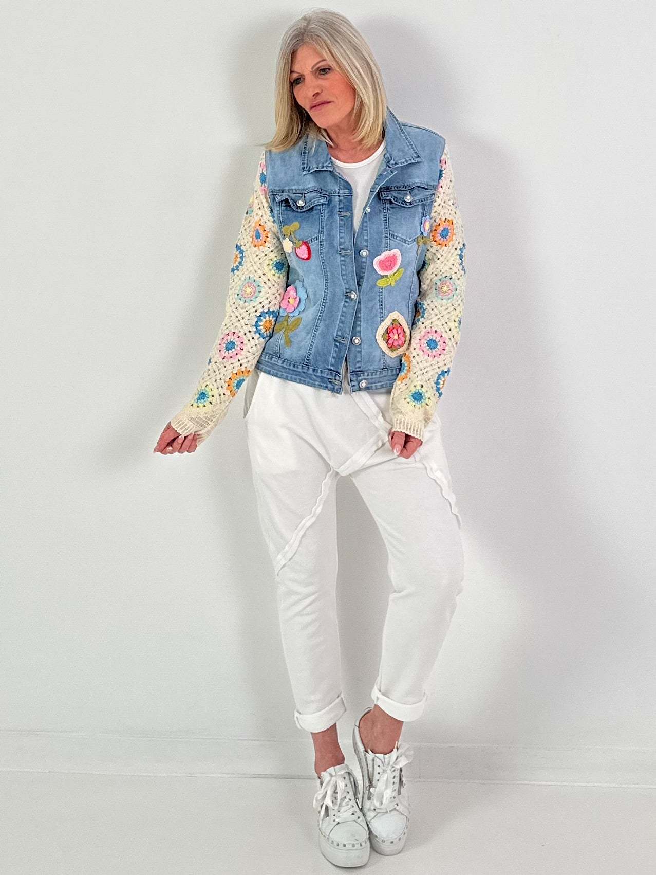 Denim jacket with crocheted sleeves - denim