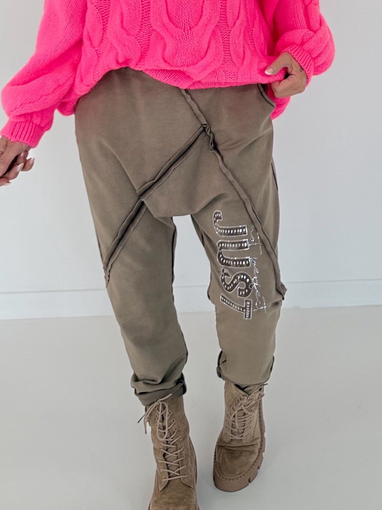 Sweat Baggy mit Strassapplikation - schoko