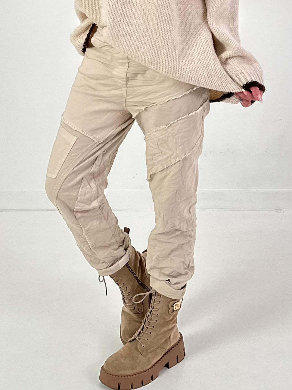 Hose Modell "Rough Flow" - beige ( lieferbar ab ca. 08.12.25)