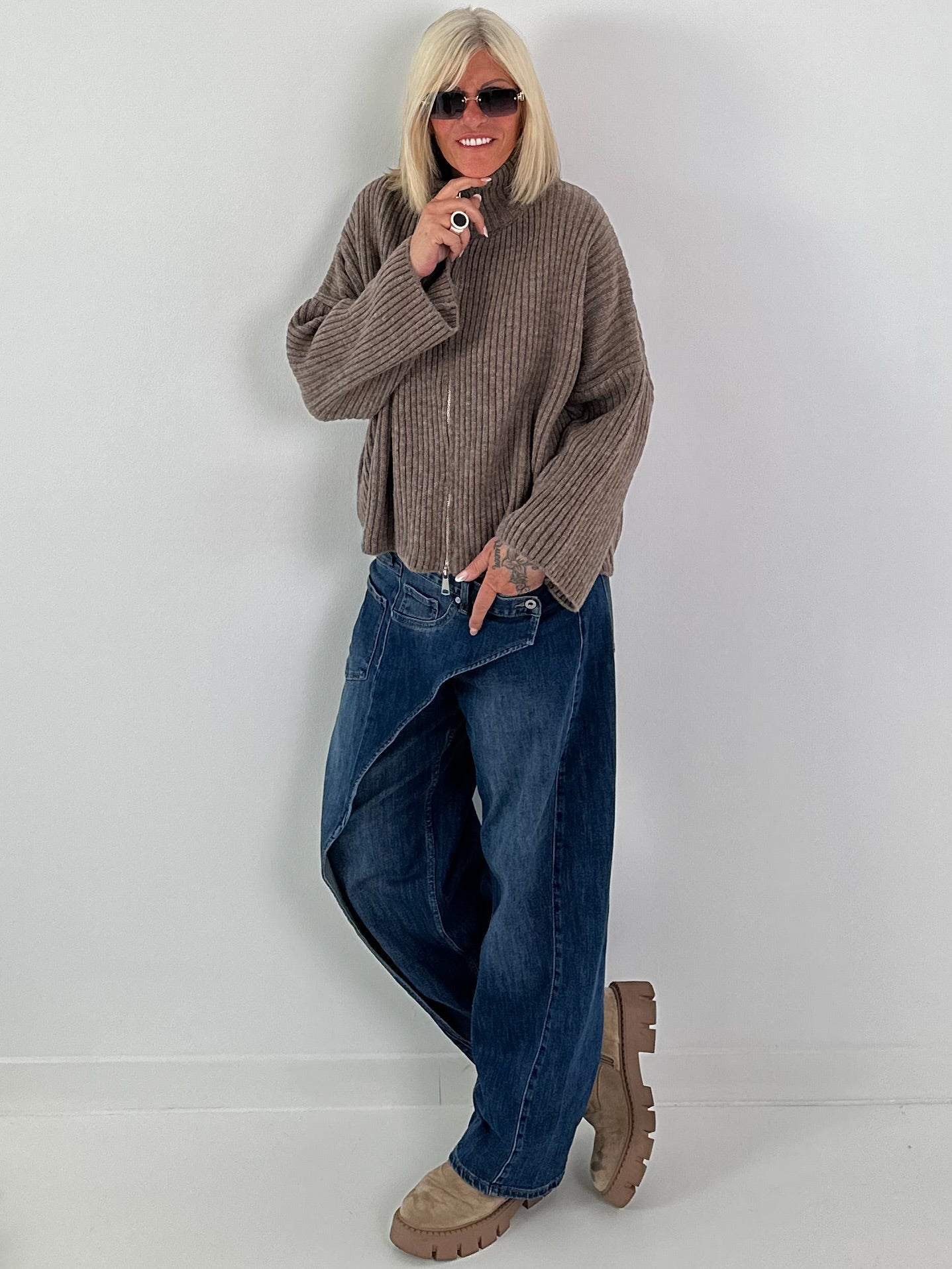 Lässige Rippstrick Jacke mit silbernen Reißverschluss - taupe