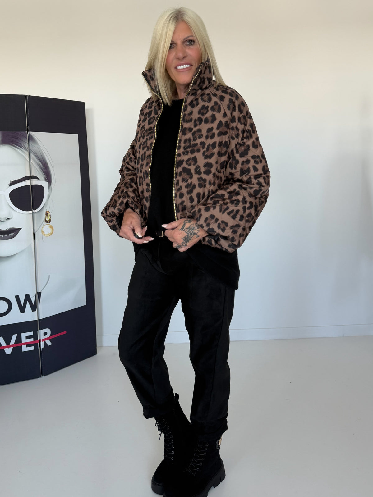 Puffy-Bomberjacke im Leo-Look - taupe-mehrfarbig