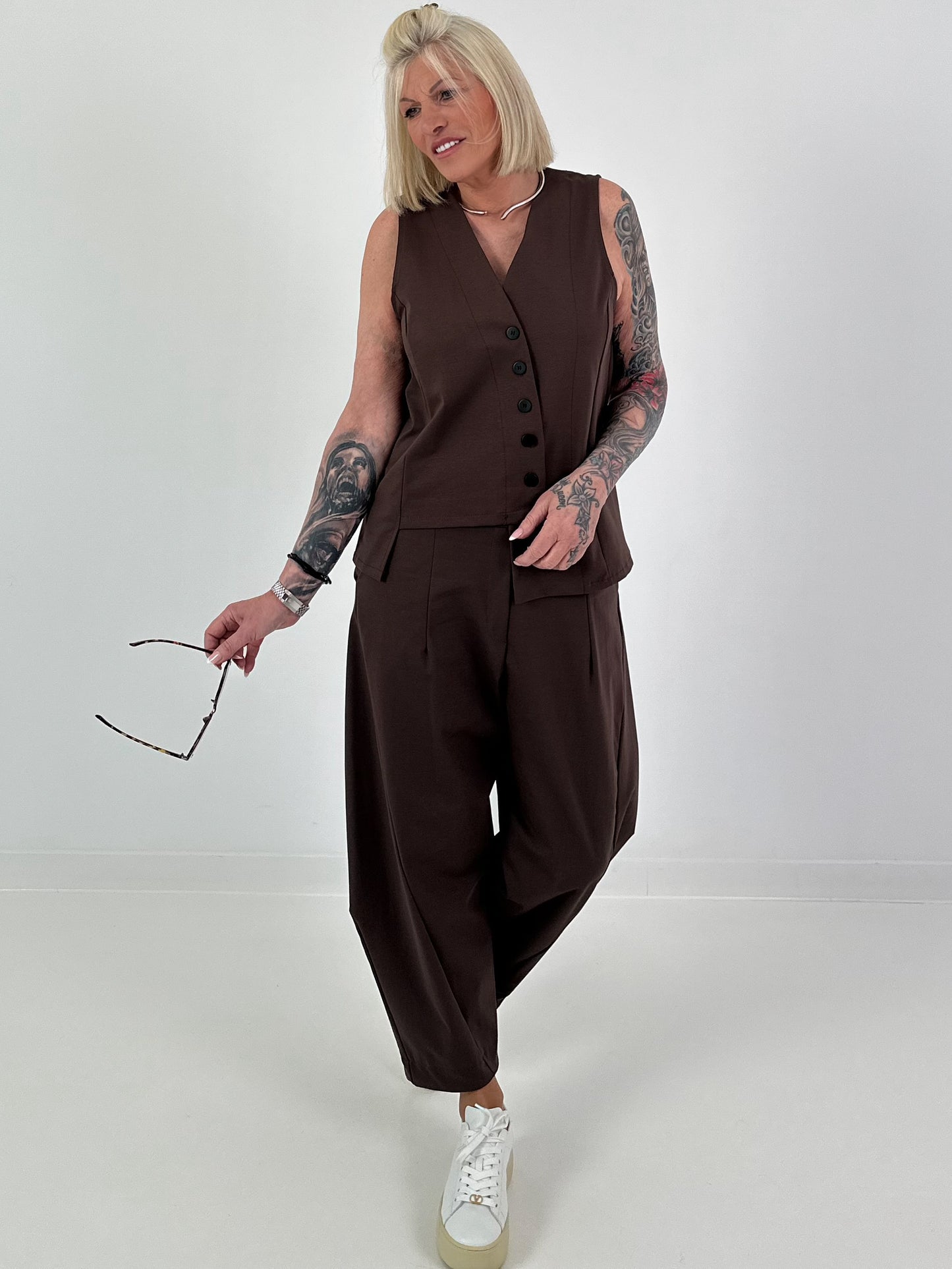 Asymmetrical waistcoat - chocolate