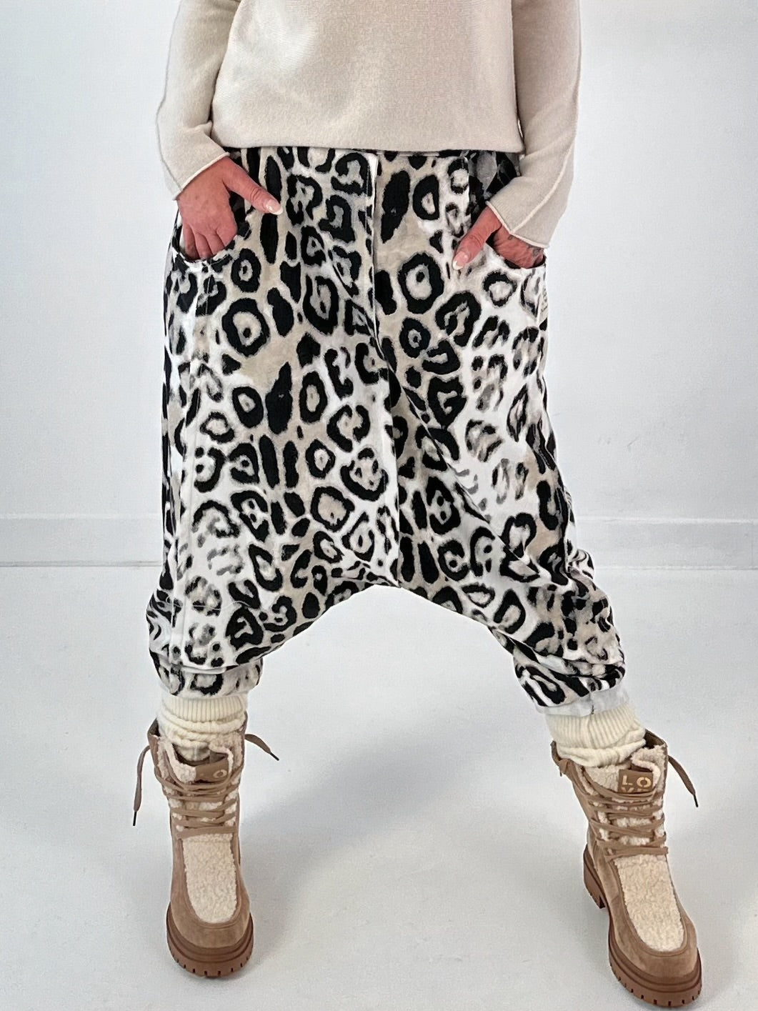 Harem pants model "Deep&amp;Wild" - ecru-multicoloured