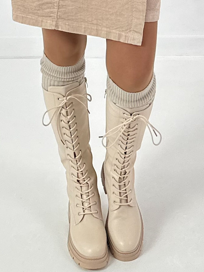 Boots model "Lacoria" - beige