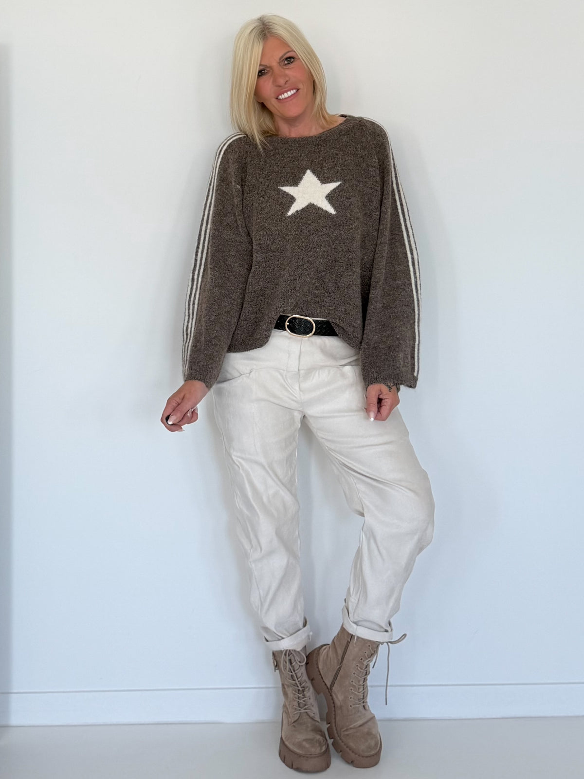 Kuscheliger Pullover mit Sternmotiv - mokka-beige
