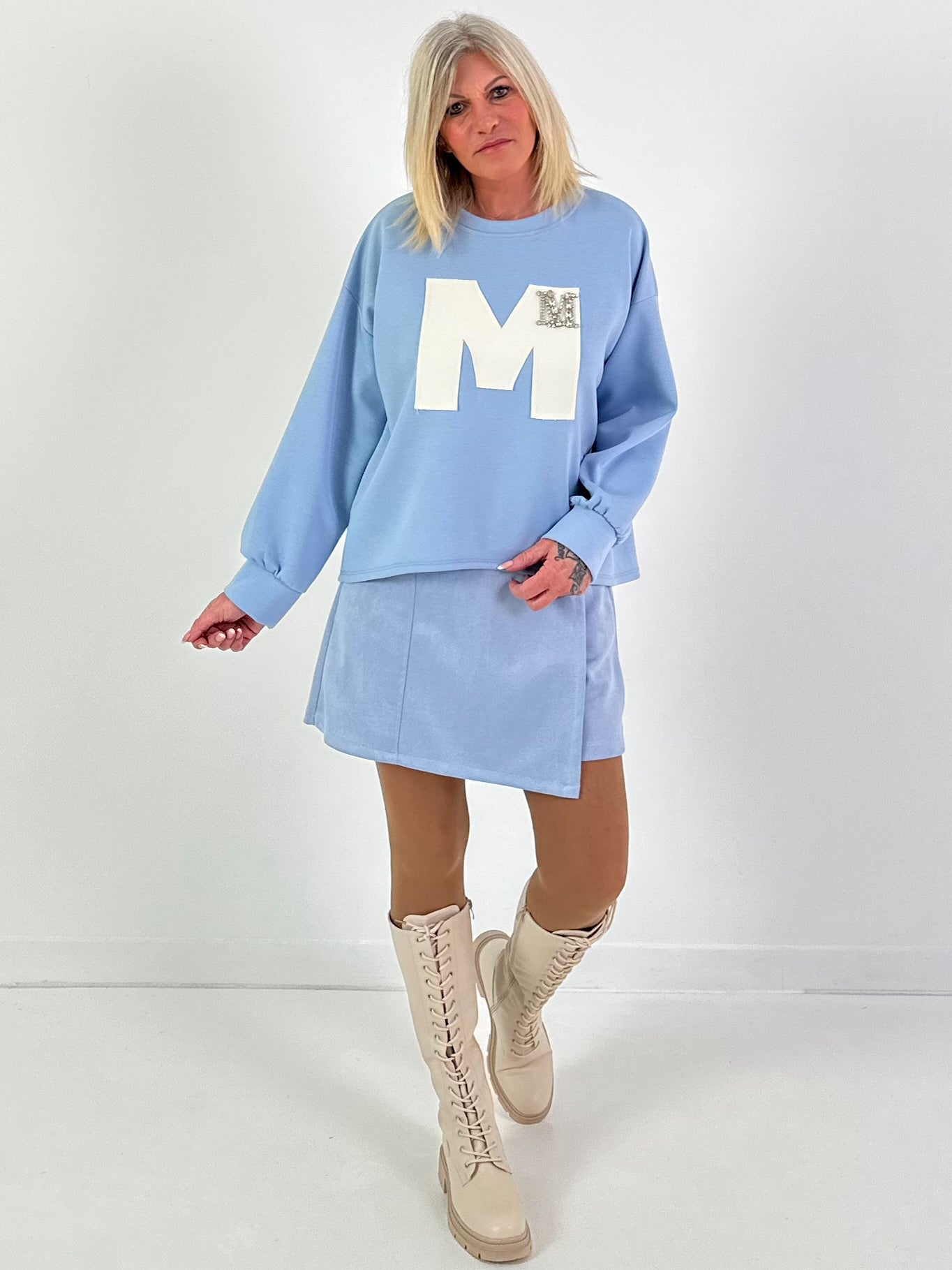 Sweatshirt model "Edition M" - light blue