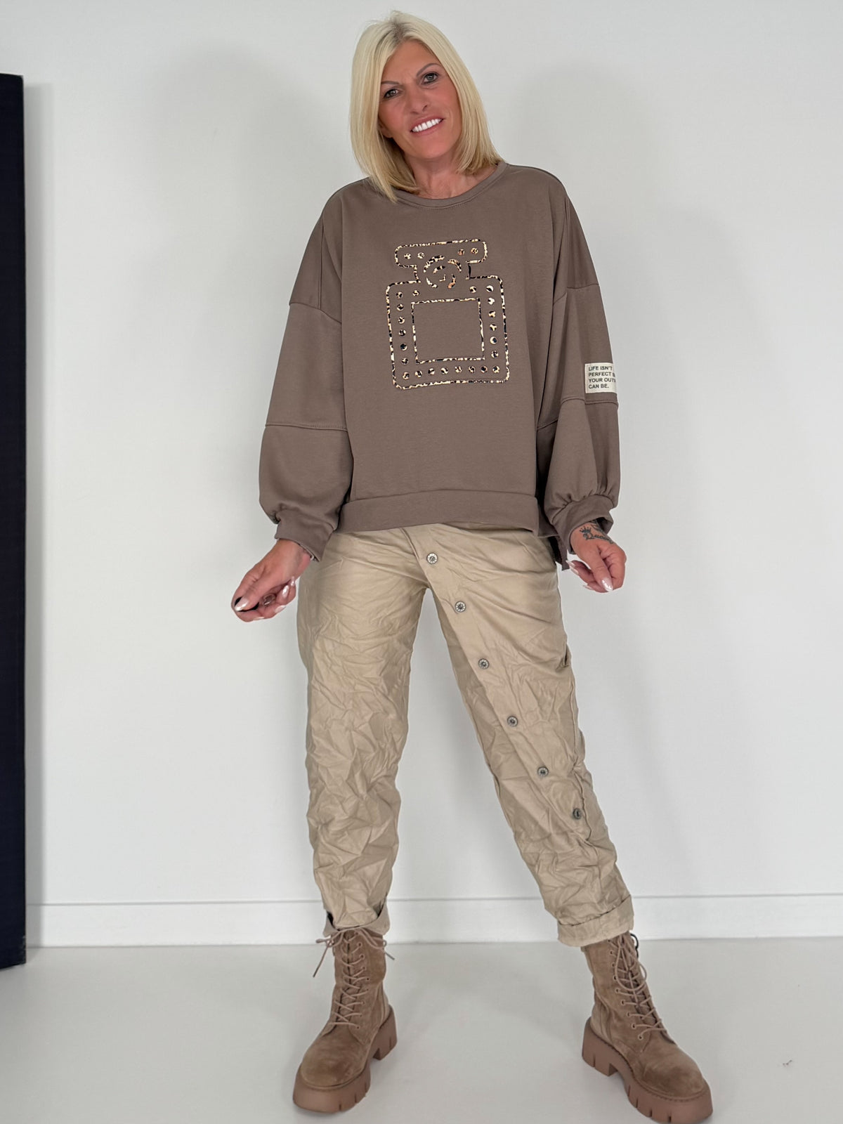 Sweater mit 3D-Print - taupe-leo