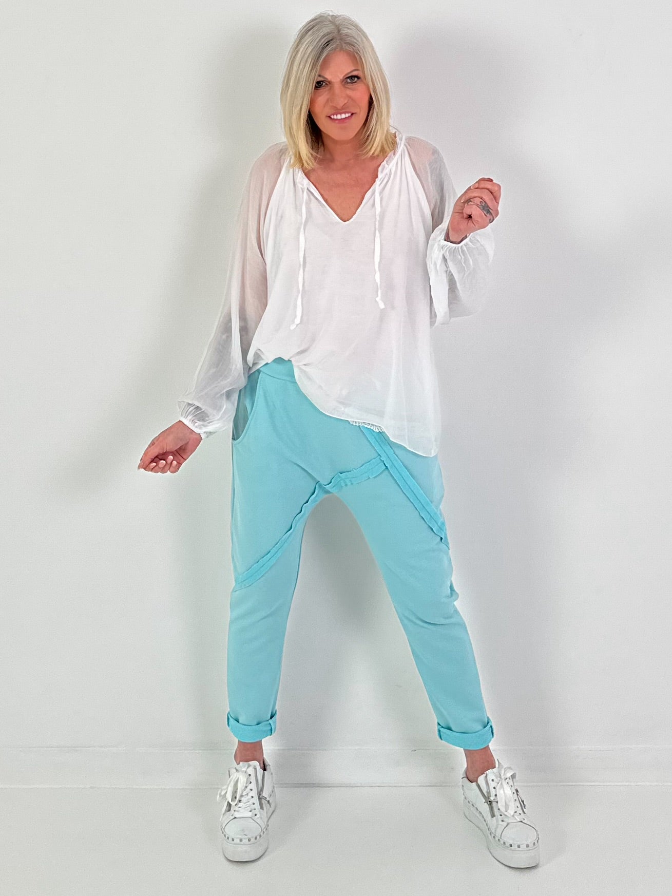 Tunic with lace hem - white