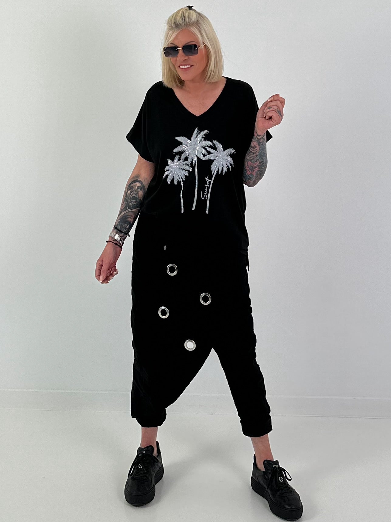 T-shirt with glitter palm trees - black