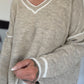Kuscheliger Pullover mit V-Ausschnitt - beige-ecru
