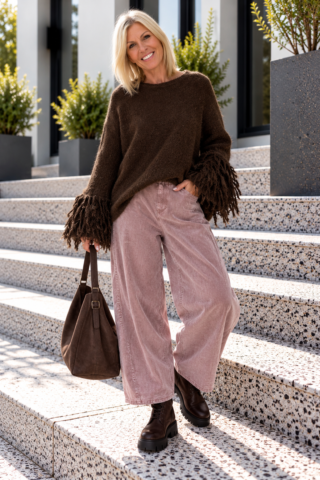 Pullover mit Trompetenärmeln im Fransen-Look - mokka
