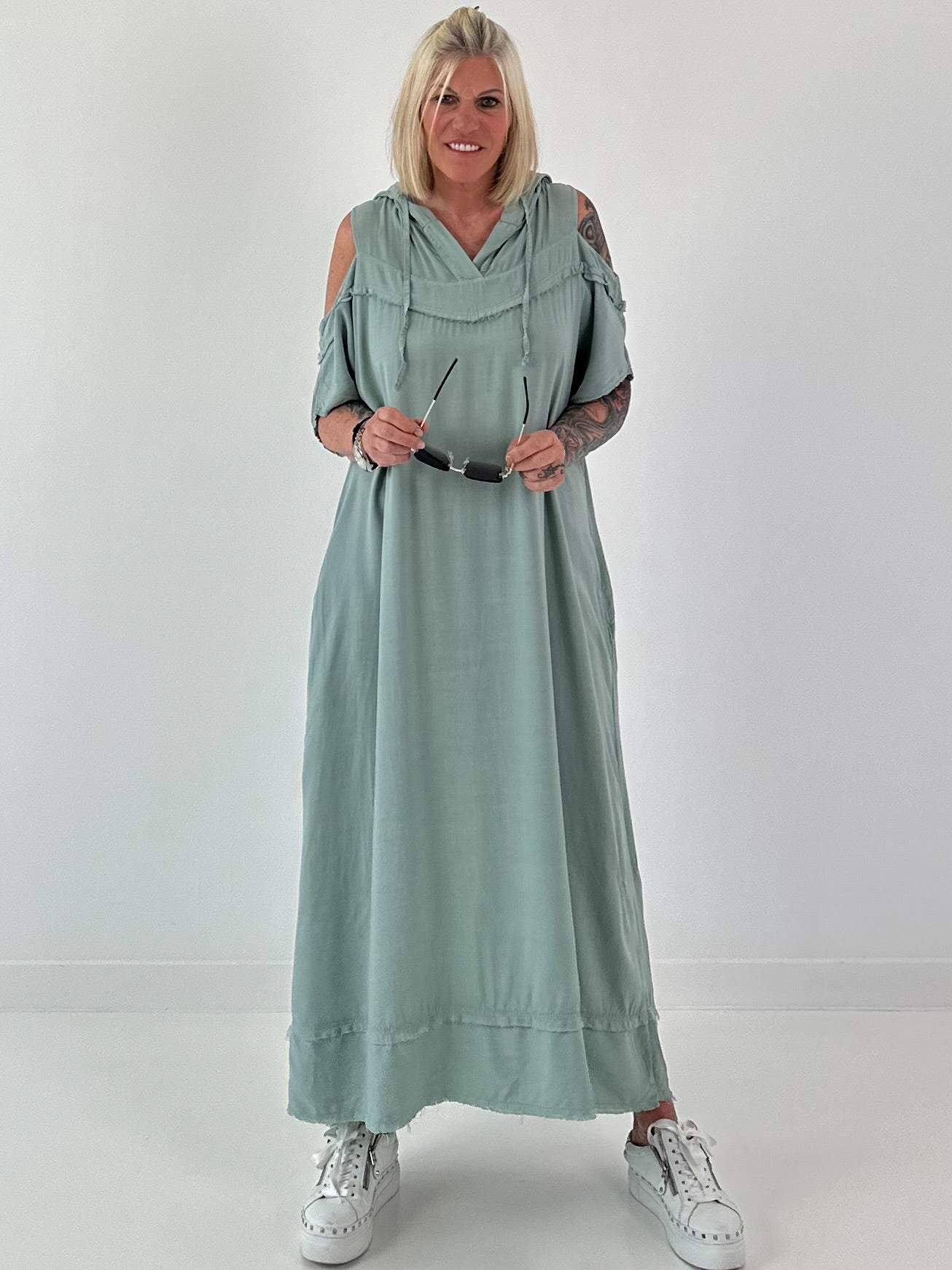 Dress with cold shoulder and hood - sage
