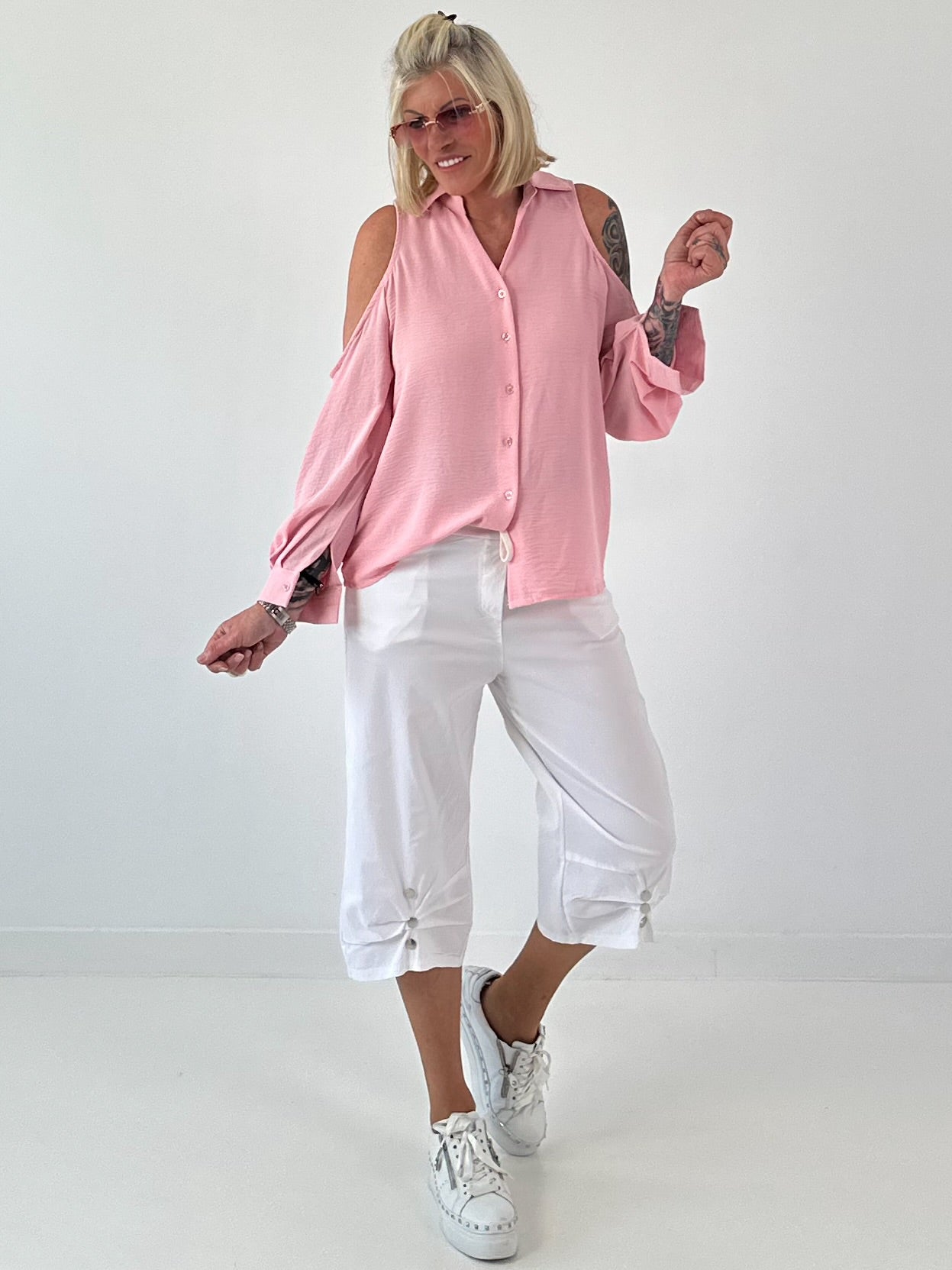 Bluse mit cold shoulder Detail - rosa