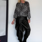 Ballonsweater im All Over Leo-Look - grau-leo-mehrfarbig