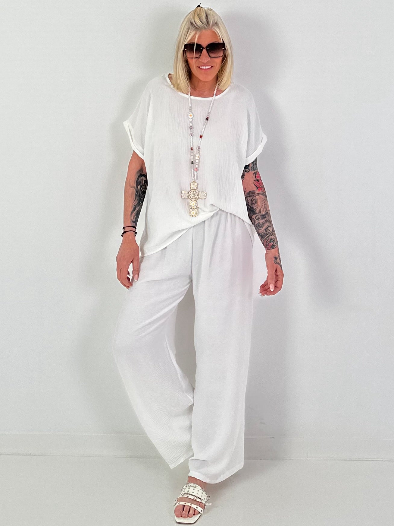 Light two-piece - white