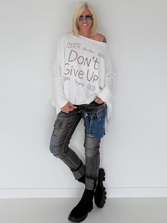 Sweater Dont Give Up - weiss