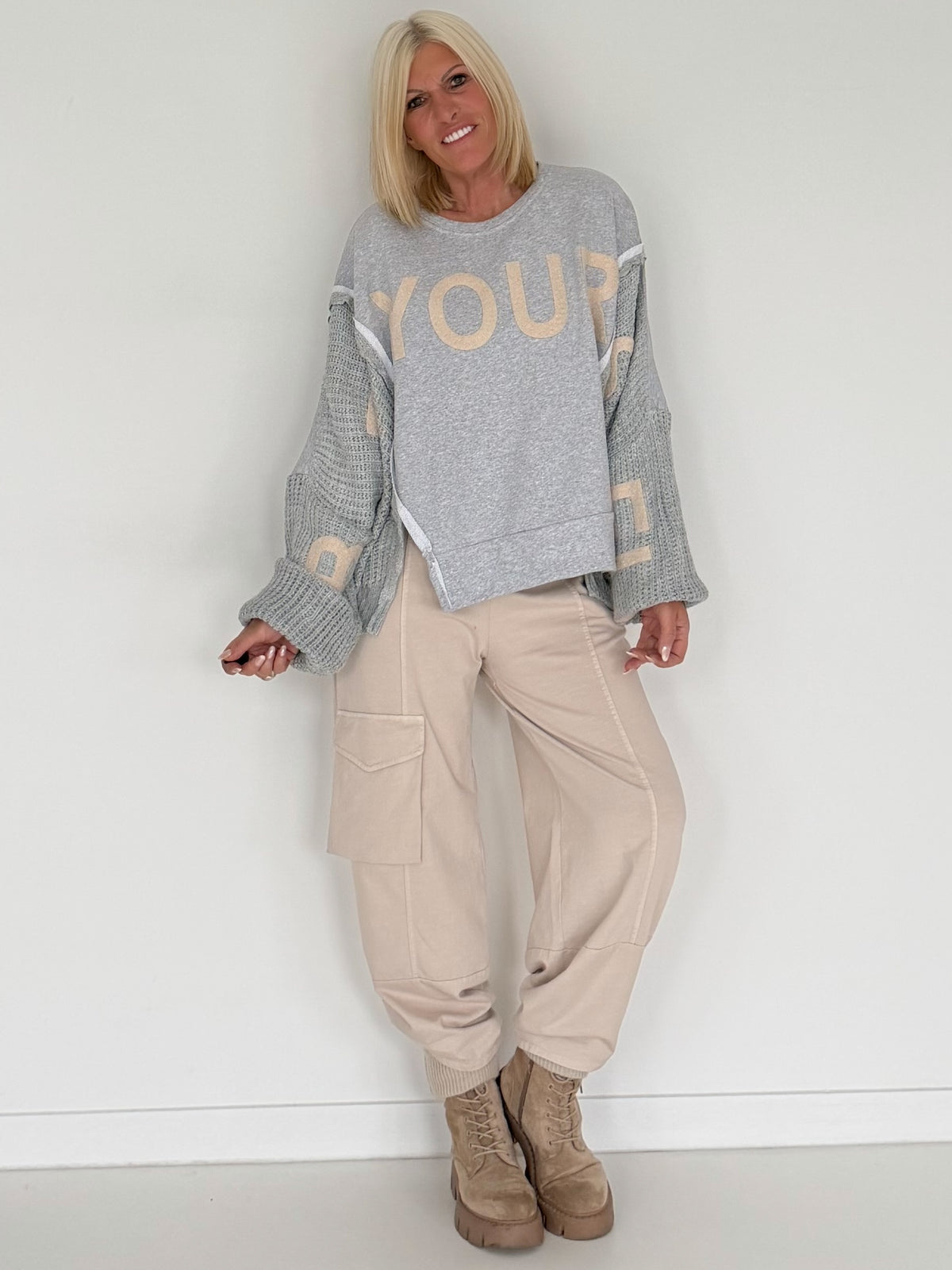Sweater mit Strickeinsätzen - hellgrau