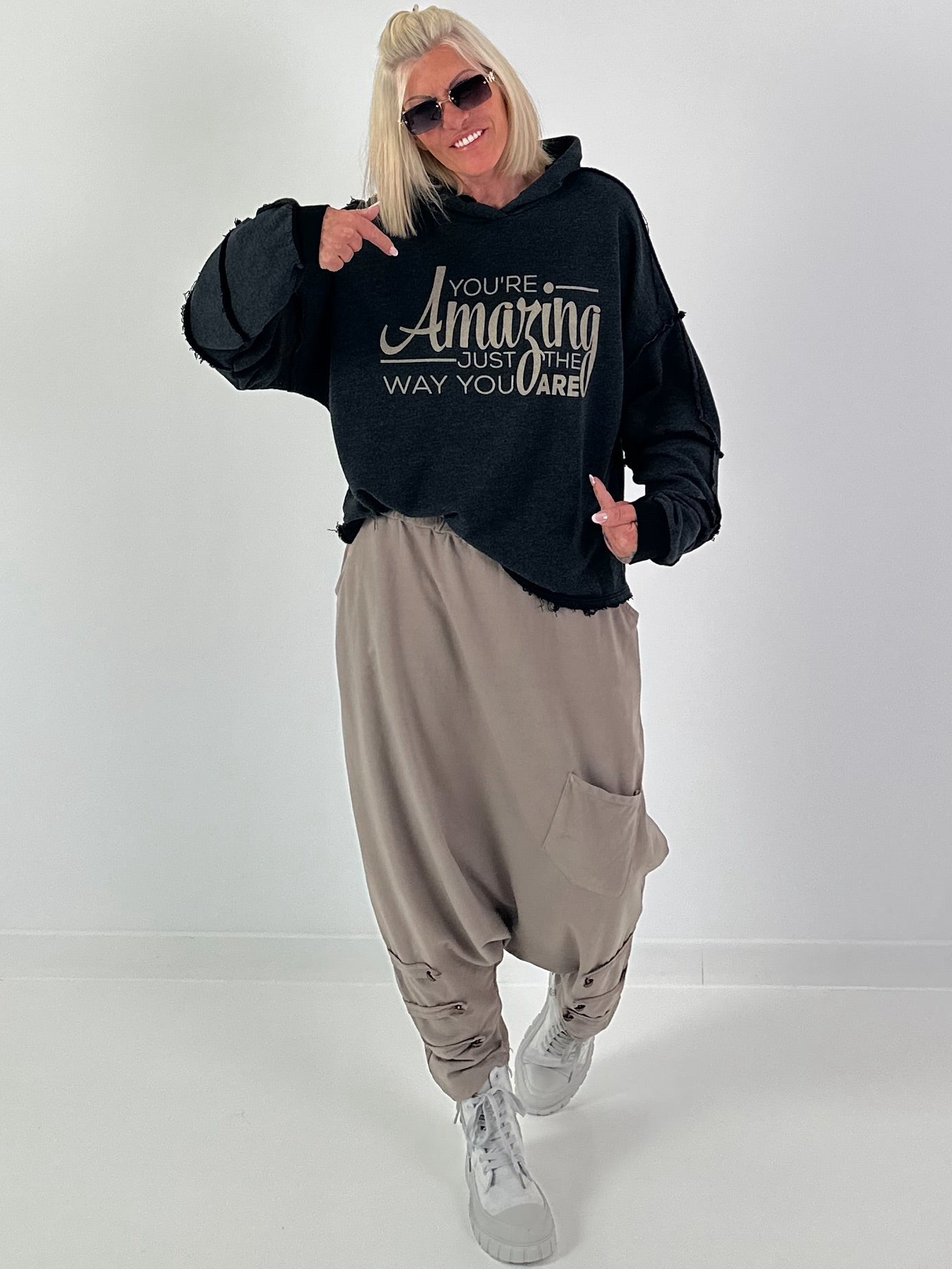 Hoodie Amazing - anthrazit