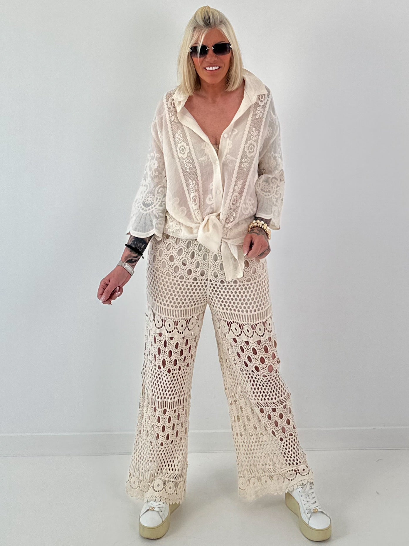 Ibiza Bluse mit aufwendigen Details - beige