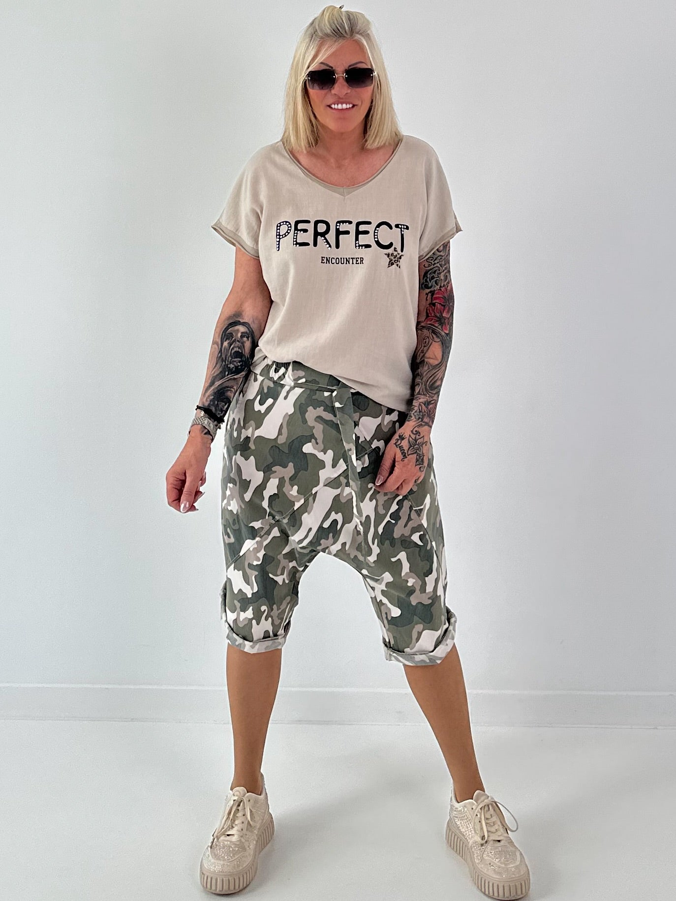 T-Shirt in edlem Materialmix - beige