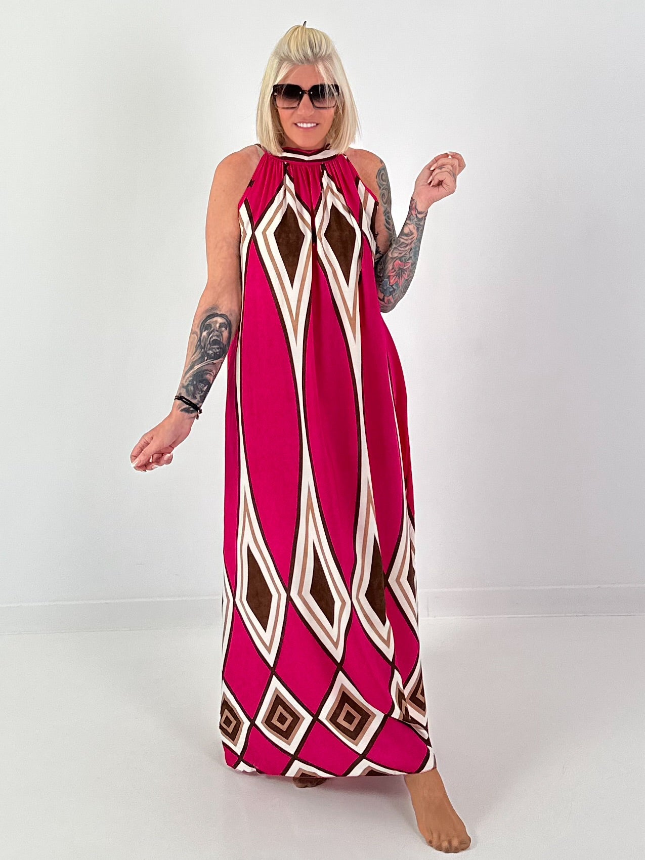 Neckholder Kleid mit All-Over Muster - pink-braun-mehrfarbig