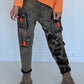 Baggy-Jeans in Used-Optik mit Camouflage-Applikationen - used-denim