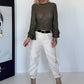 Mesh Shirt mit Punkten und Volantärmeln - oliv