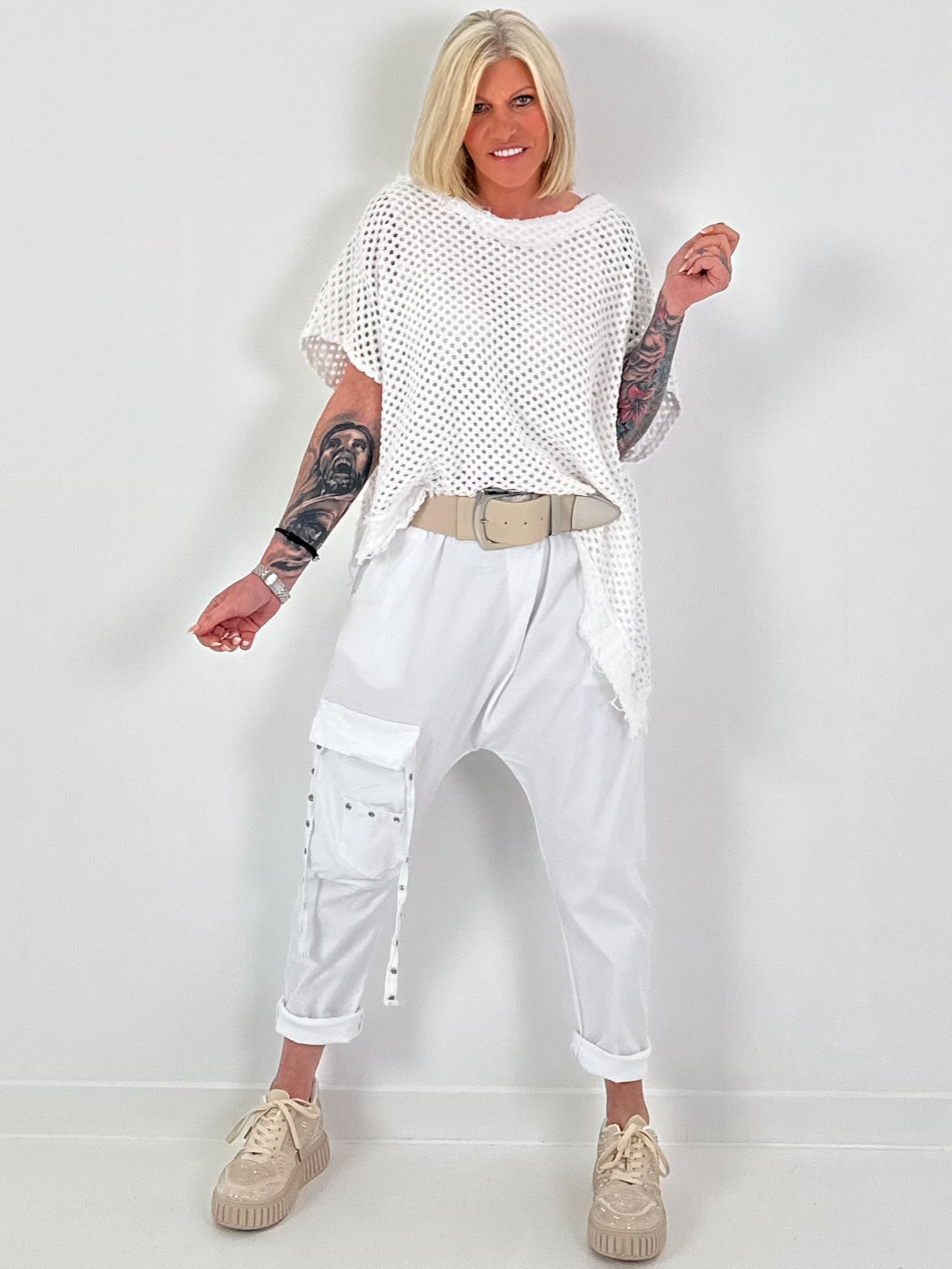 Crochet T-shirt with asymmetrical fringes - white