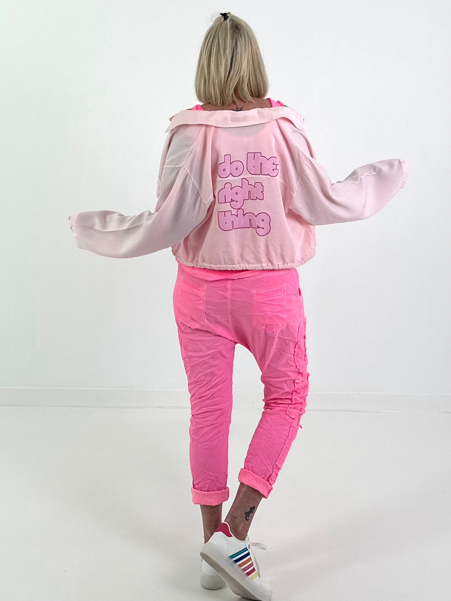 Short jacket with back print - pink
