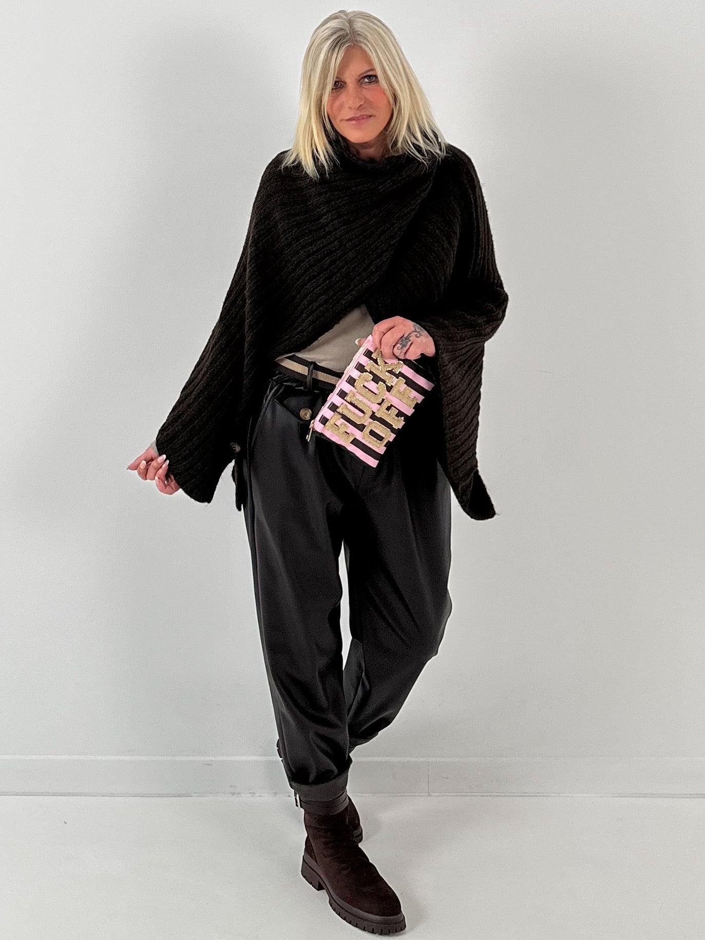 Poncho sweater model "Soul Warmer" - mocha