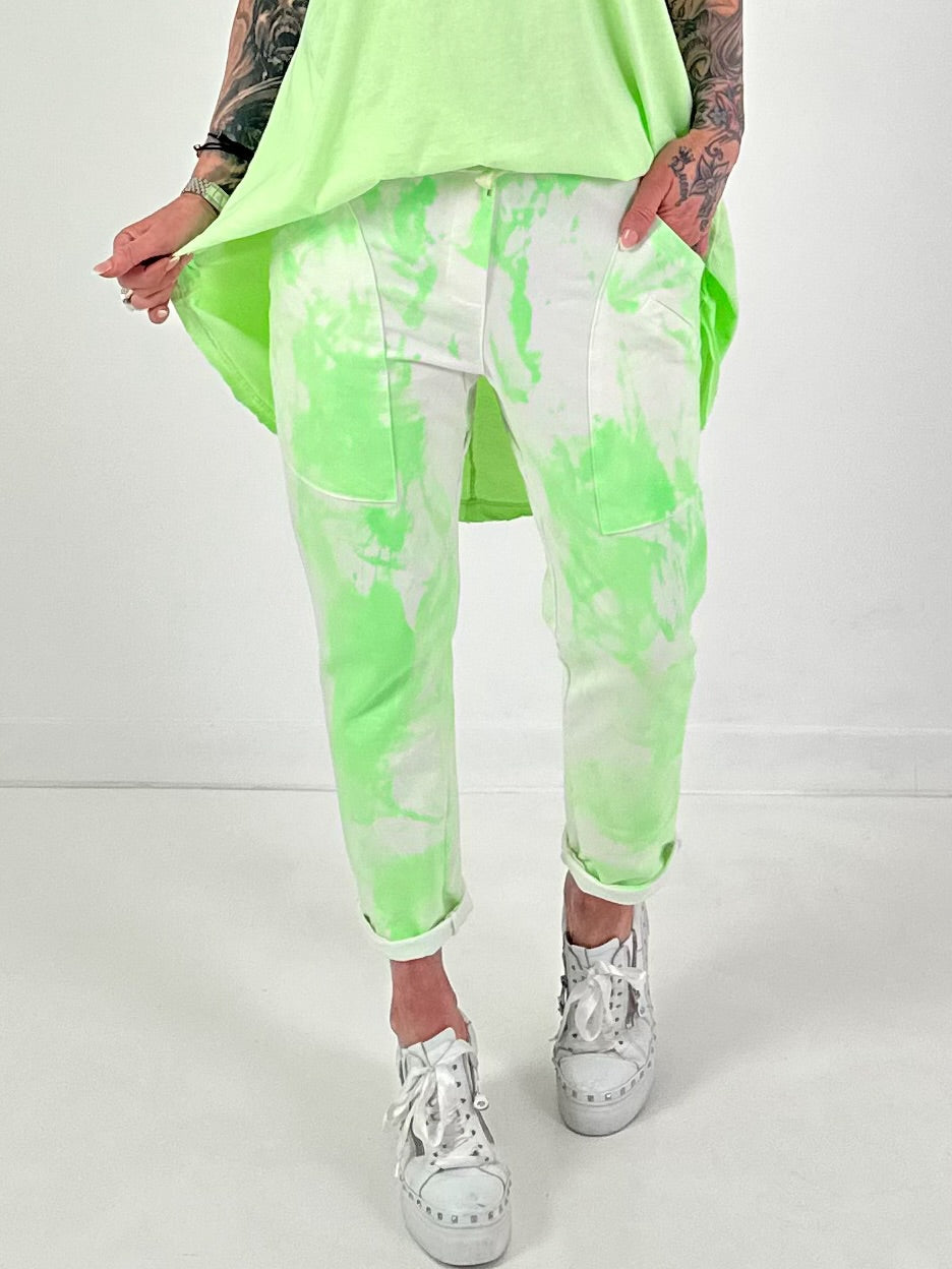 Batik-Hose mit tiefen Taschen - weiss-neongrün