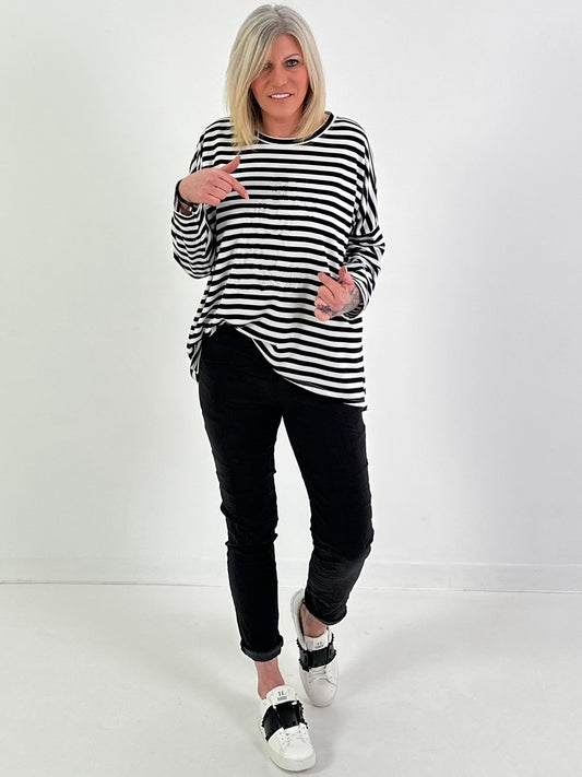 Shirtmodel "Cartoon Stripe" - zwart-wit