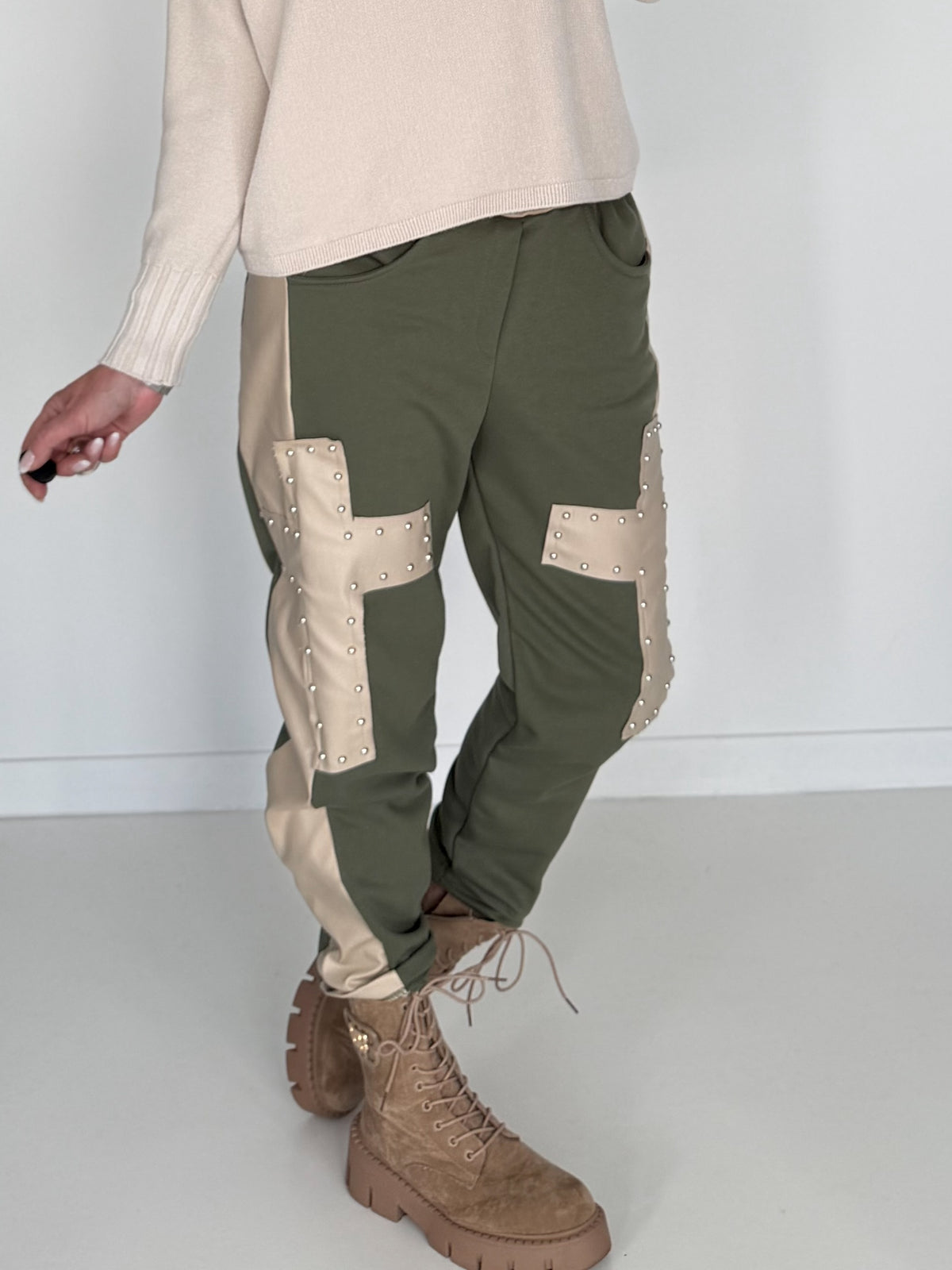 Sweathose im Materialmix - oliv-beige
