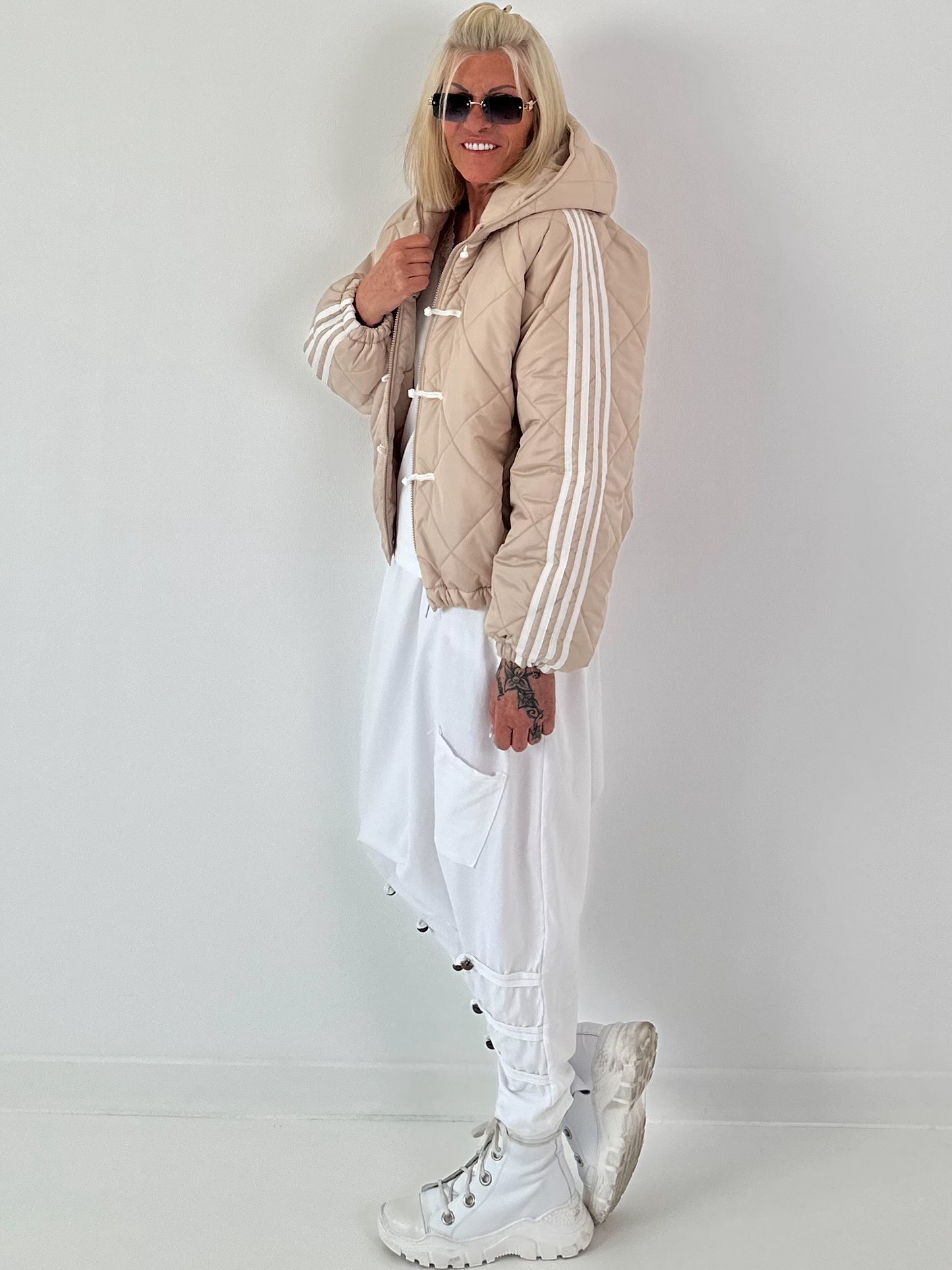 Bomberjacke mit Kapuze - beige