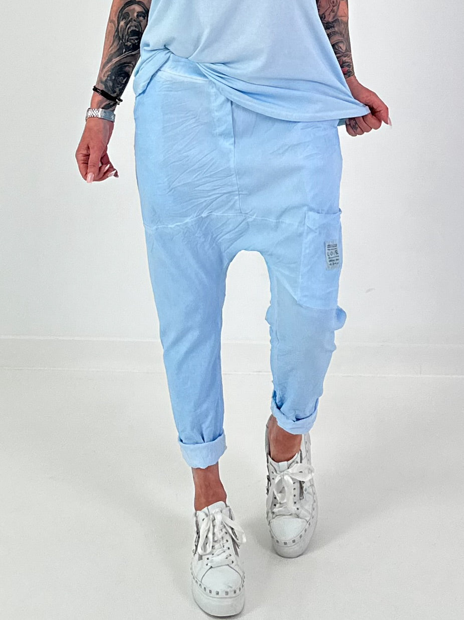 Baggy Jeans with Statement Patch - light blue