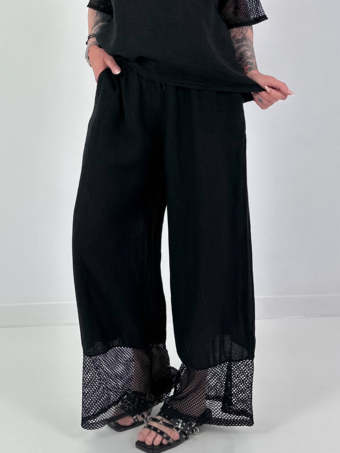 Wide-leg linen trousers - black