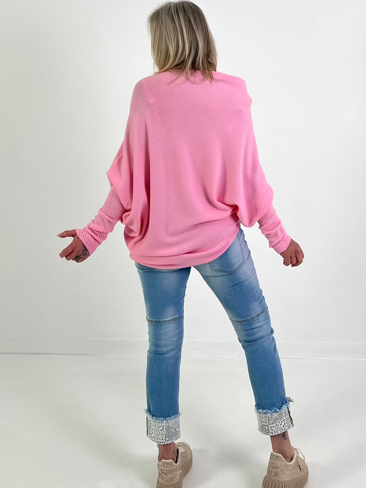 Pullover with leg warmers, model "Fluid Form" - pink