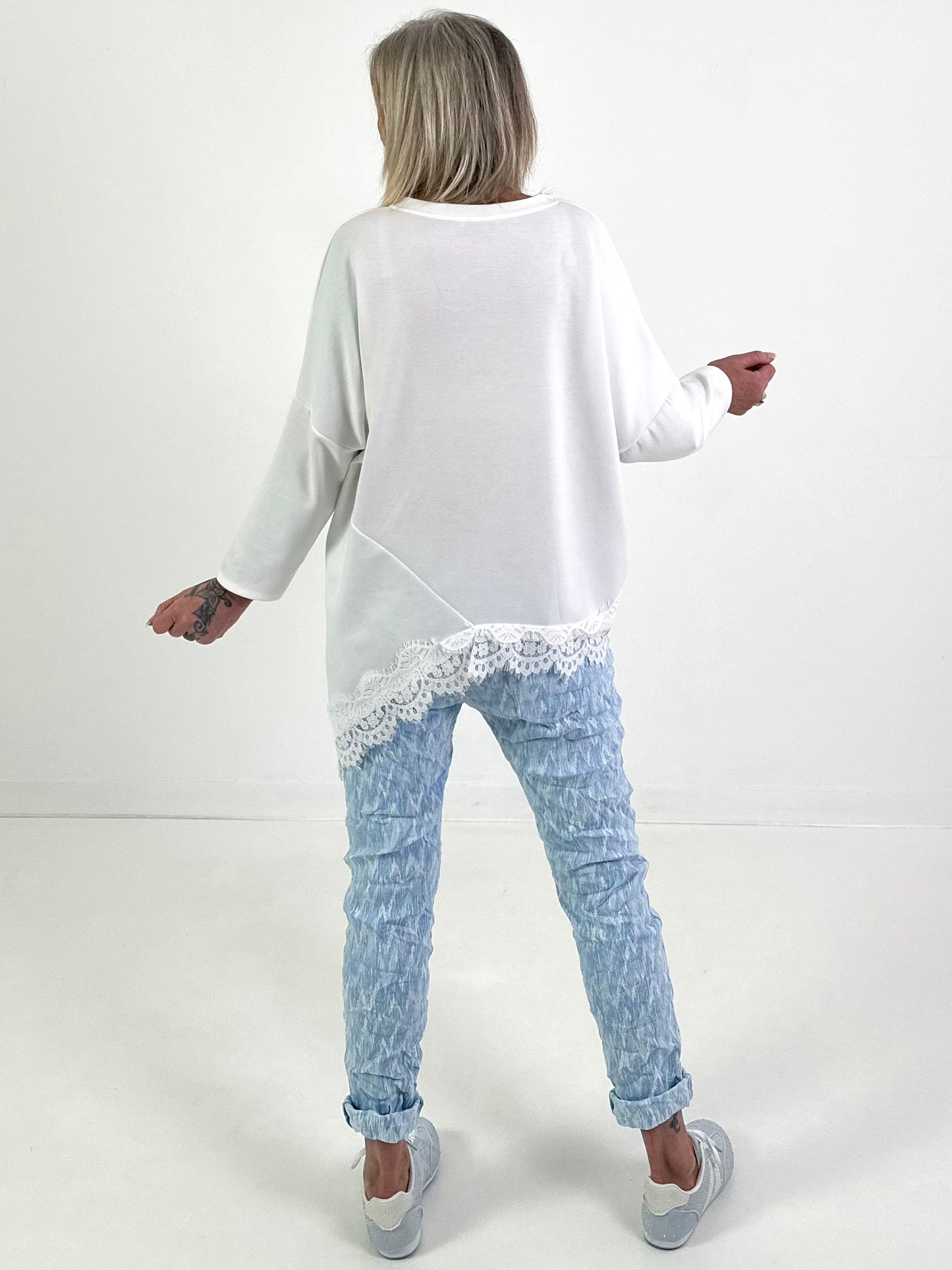 Trui met kanten details - wit