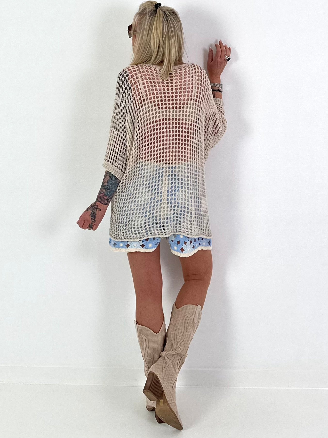 Oversized crochet sweater - beige