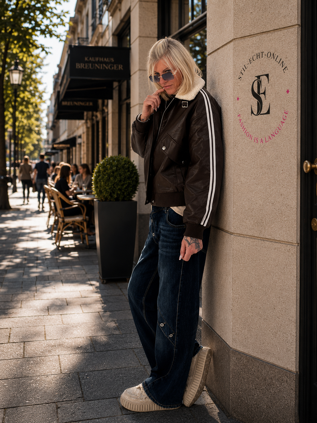 Stylish pilot jacket in a leather look - mocha