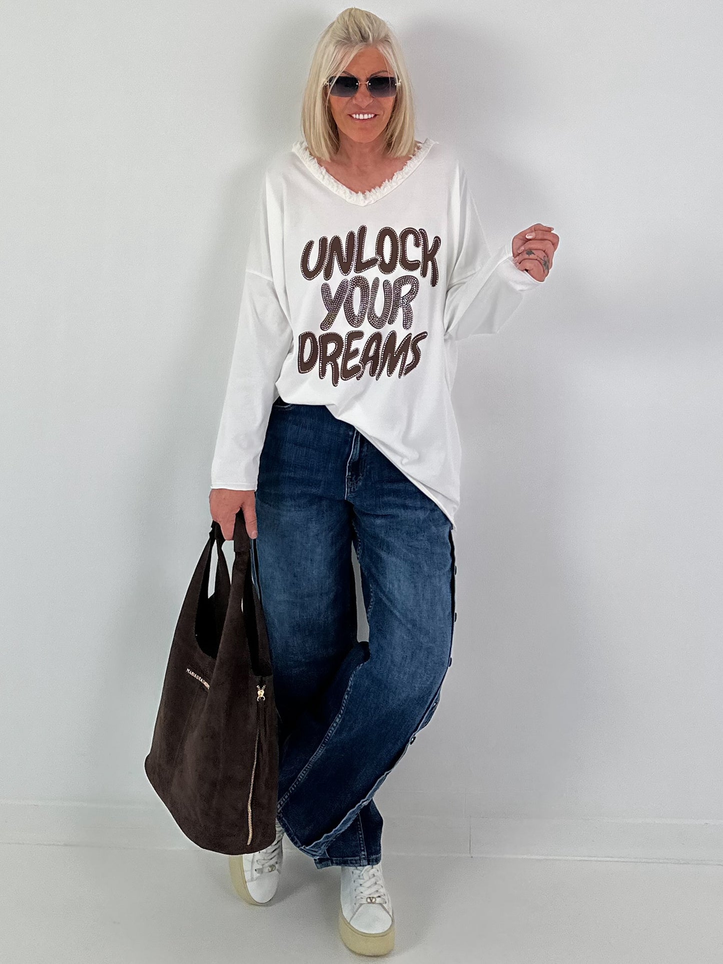 Oversized Shirt Unlock your Dreams - white