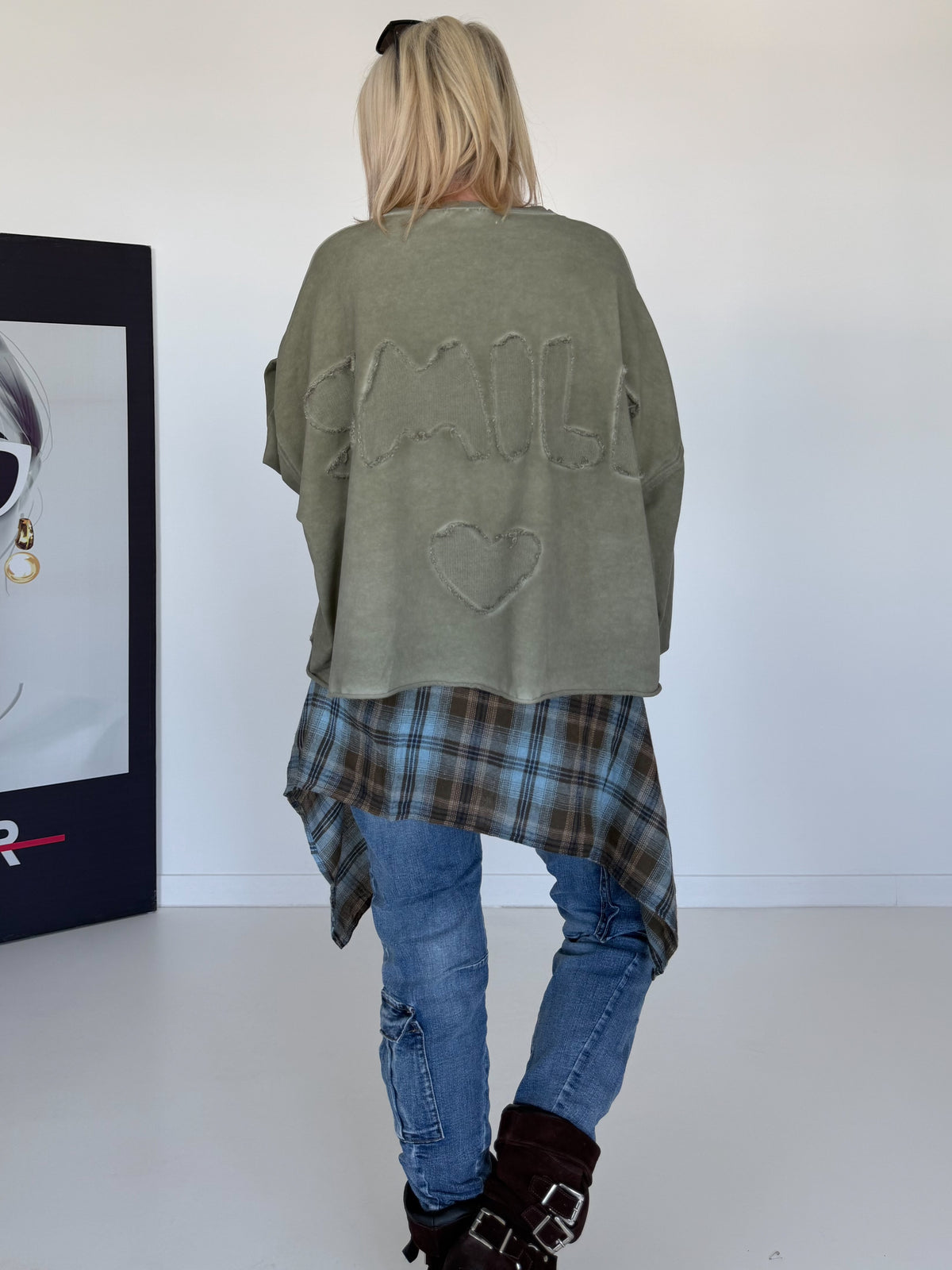 Boxy sweater Smile - olive