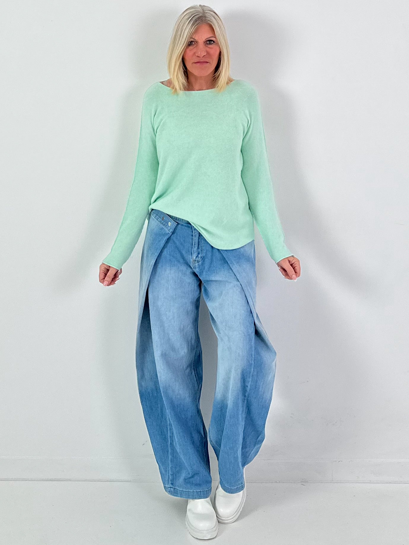 Fijn gebreide trui model "Pure Frame" - groen