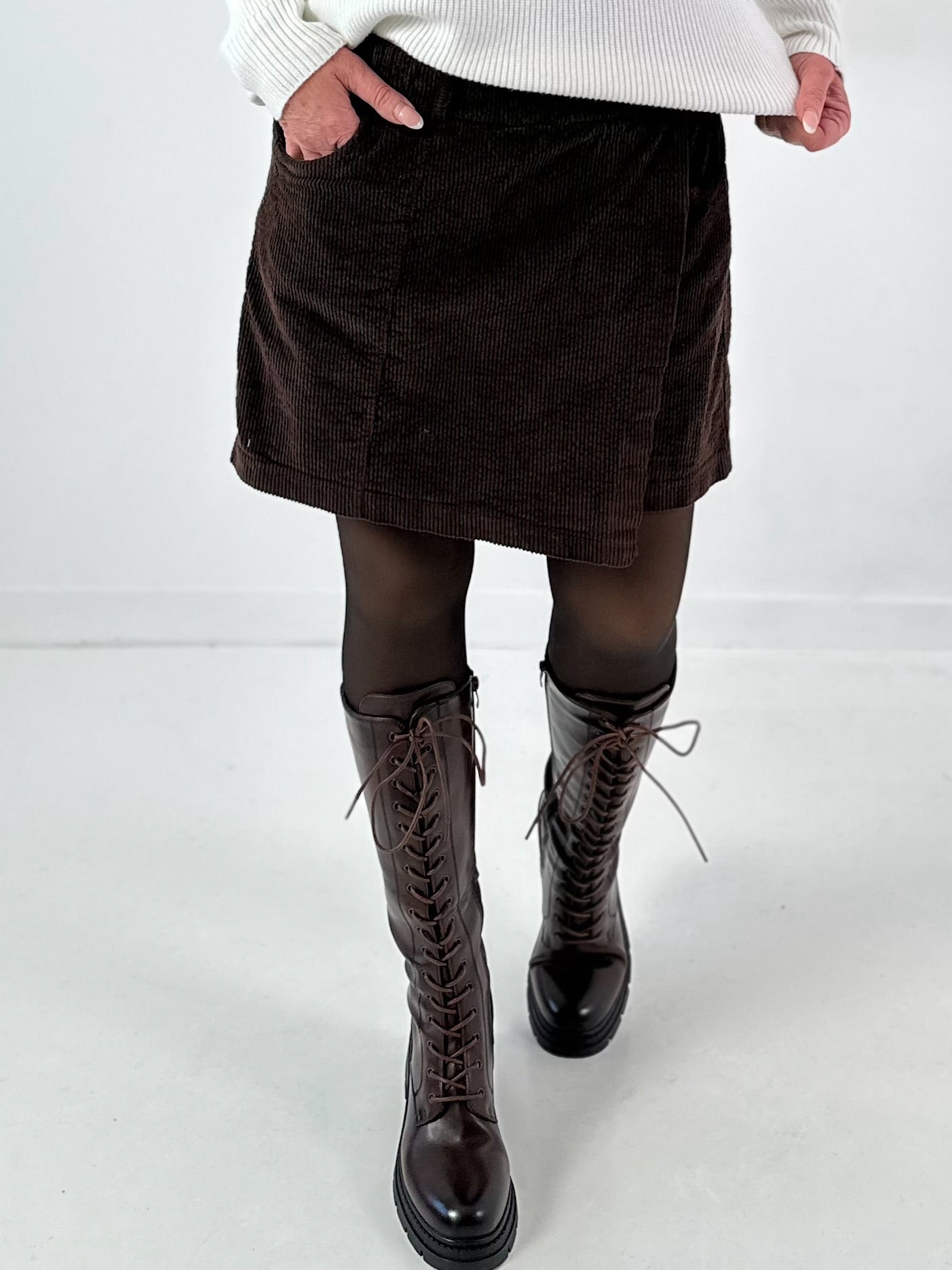 Skirt shorts model "Skorty" - coffee