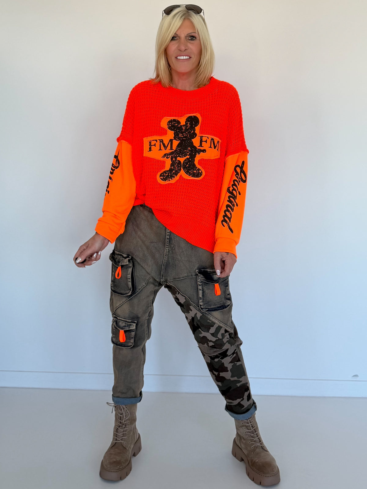 Grobstrickpullover mit Sweatärmeln - neonorange