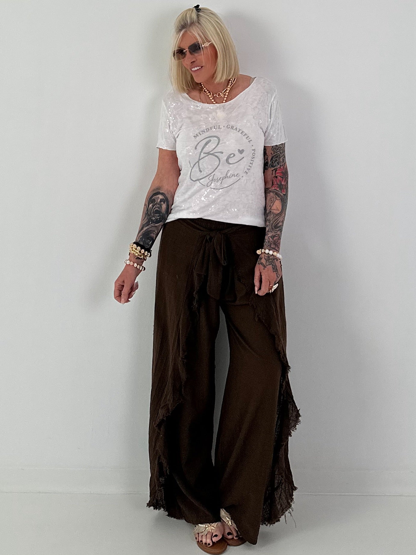 Wide-leg trousers with tie frill - chocolate
