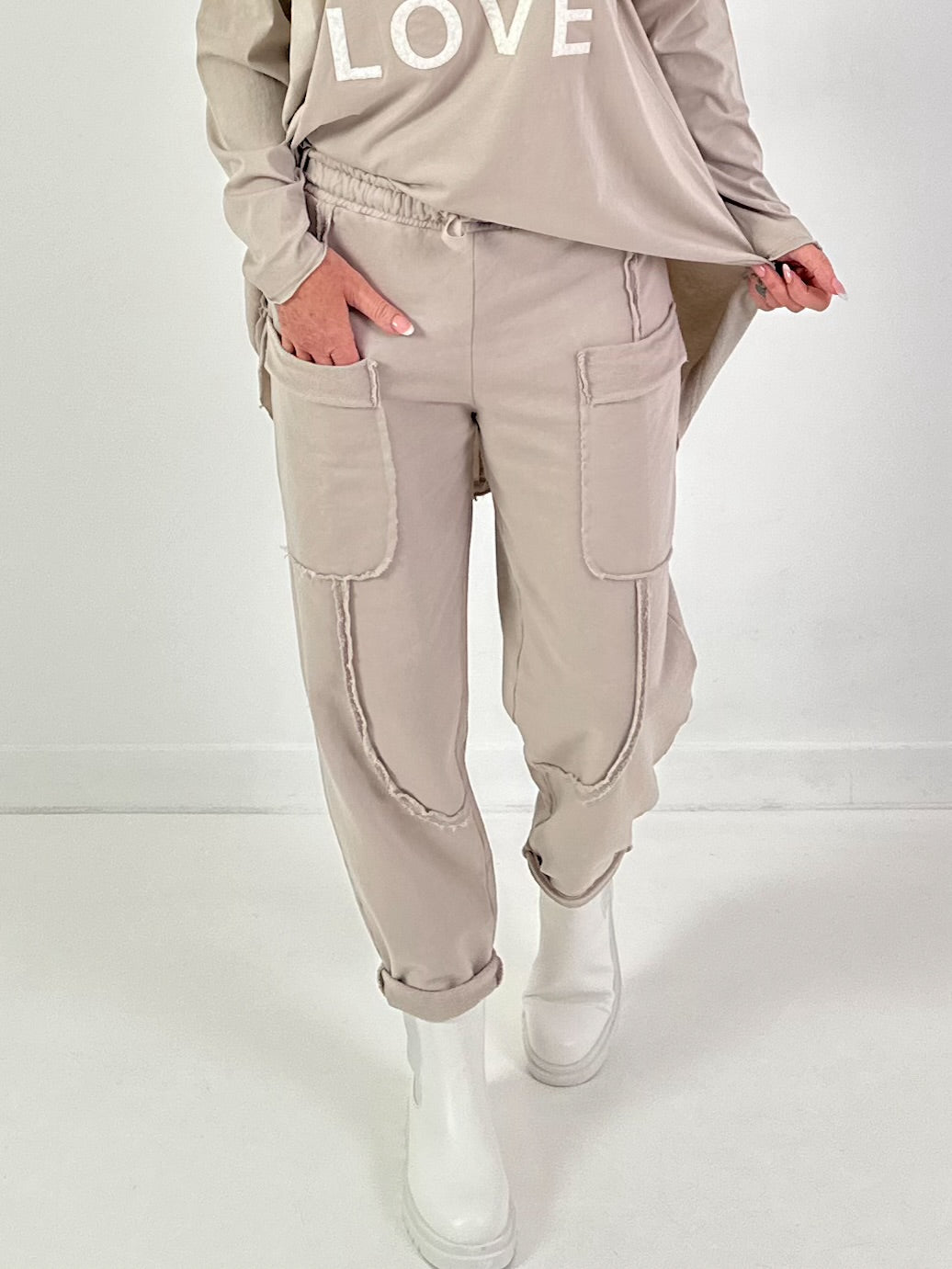 Hose Modell "Urban Pocket Flair" - beige ( lieferbar ab ca. 12.12.25)