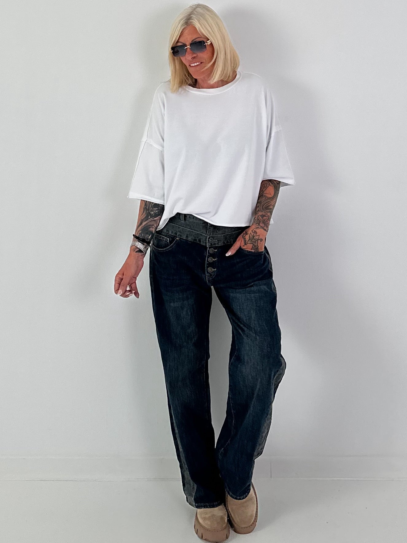Shirt mit halben Arm und stylischen Außennähten - weiss