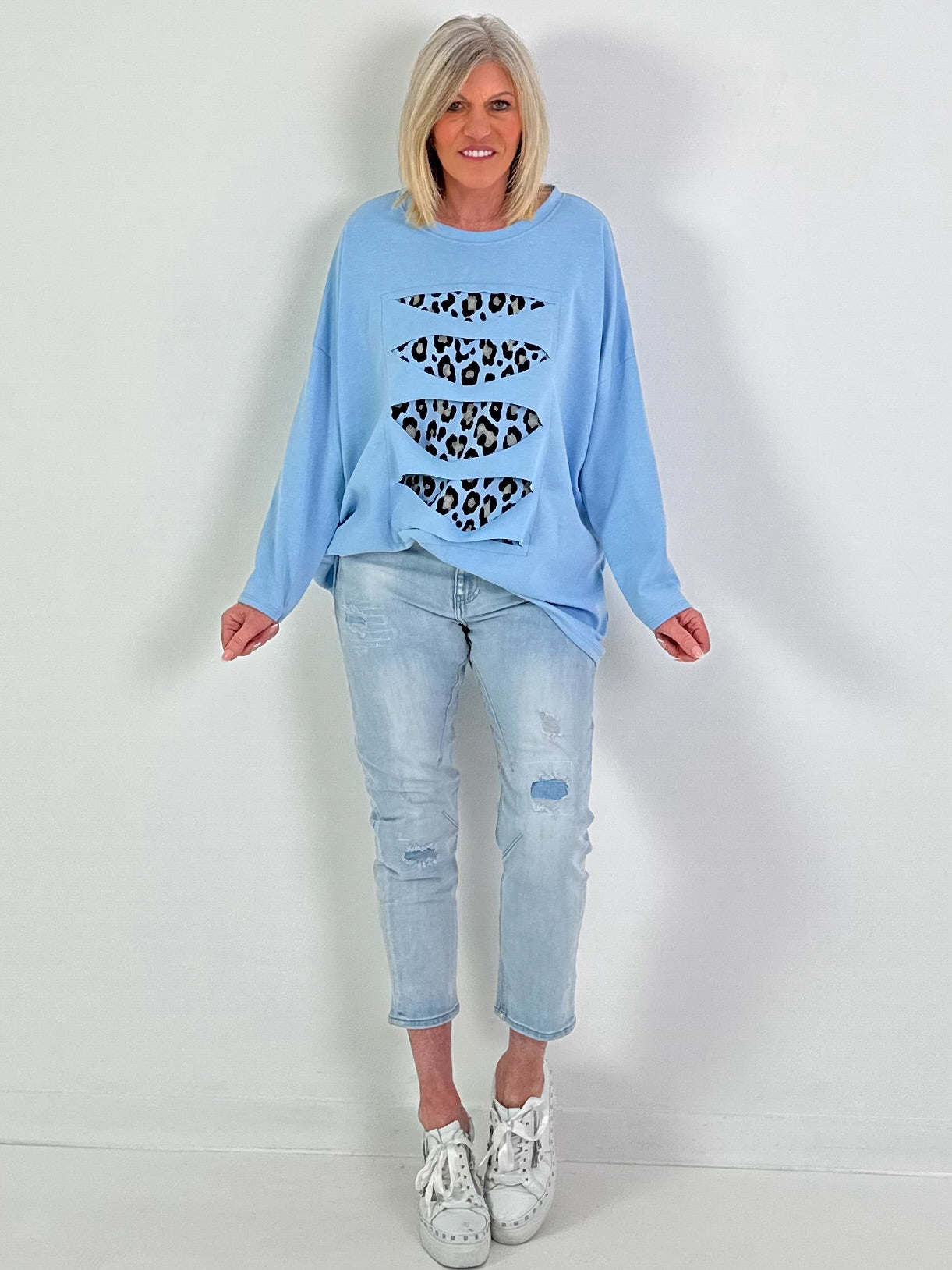 Sweater mit Cut-Outs - hellblau